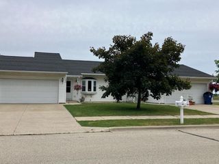 284 Martin DRIVE #286, Fredonia, WI 53021