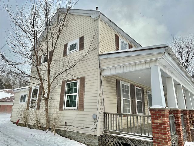 76 Broad Street 4, Morris, NY 13808