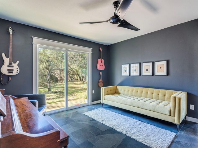 11309 Zyle LN, Austin, TX 78737