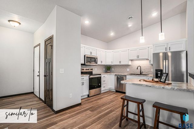 3401 S Jerome Pl Place, Sioux Falls, SD 57106