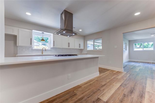 5914 Hewitt Drive, Houston, TX 77092