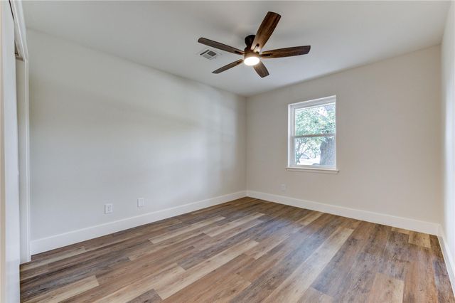 5914 Hewitt Drive, Houston, TX 77092