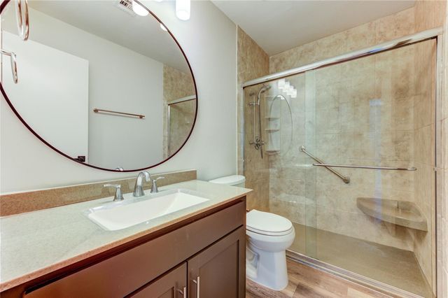 5914 Hewitt Drive, Houston, TX 77092