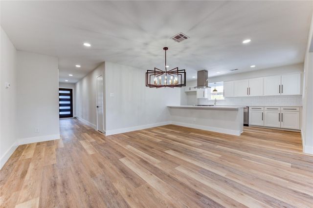 5914 Hewitt Drive, Houston, TX 77092