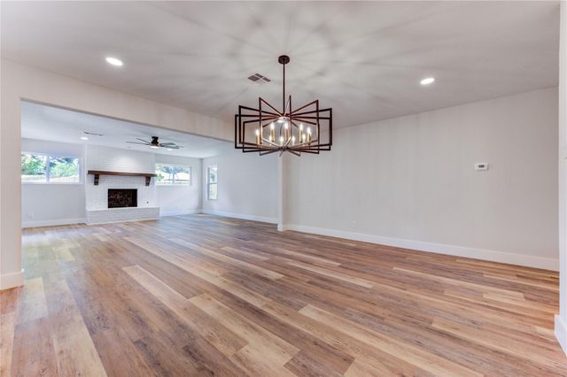 5914 Hewitt Drive, Houston, TX 77092