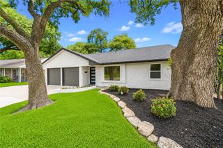 5914 Hewitt Drive, Houston, TX 77092