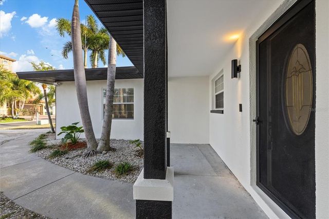 504 DRIFTWOOD DRIVE E, Palm Harbor, FL 34683