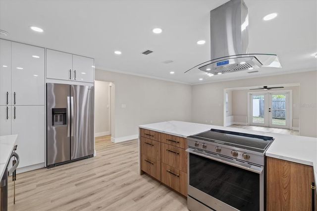504 DRIFTWOOD DRIVE E, Palm Harbor, FL 34683