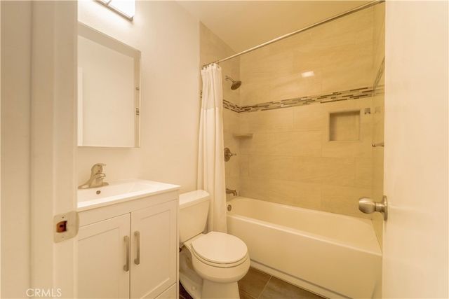 5593 Pioneer Boulevard 18, Whittier, CA 90601