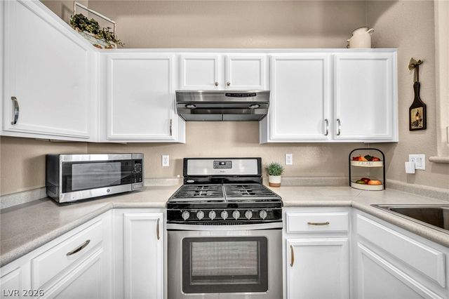 2305 West Horizon Ridge Parkway 3621, Henderson, NV 89052