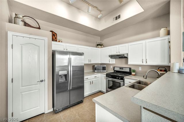 2305 West Horizon Ridge Parkway 3621, Henderson, NV 89052