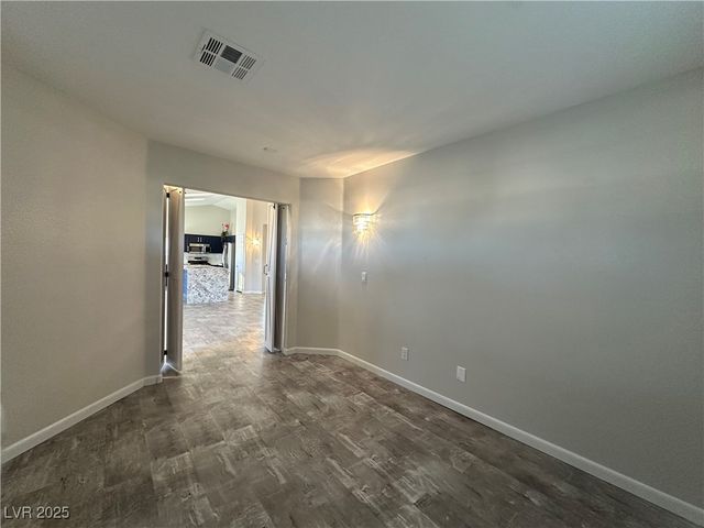 8001 Hesperides Avenue, Las Vegas, NV 89131