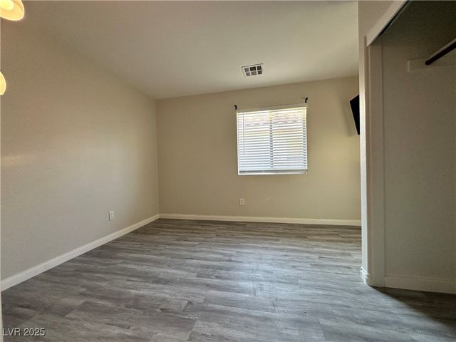 8001 Hesperides Avenue, Las Vegas, NV 89131