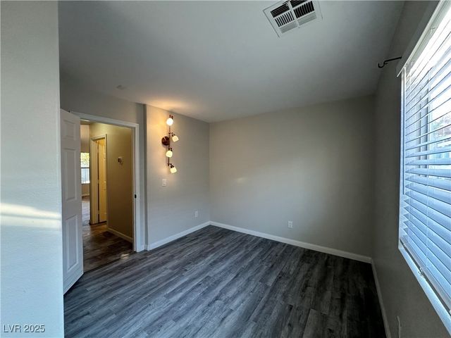 8001 Hesperides Avenue, Las Vegas, NV 89131