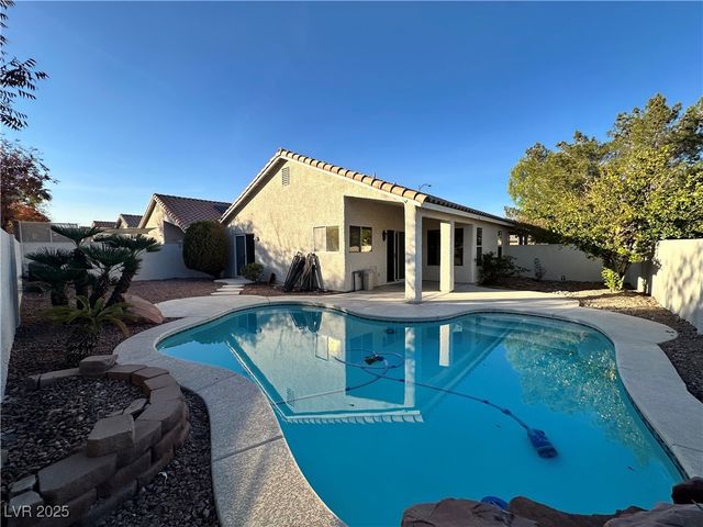 8001 Hesperides Avenue, Las Vegas, NV 89131