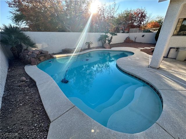 8001 Hesperides Avenue, Las Vegas, NV 89131