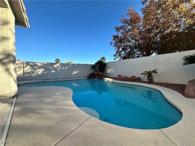 8001 Hesperides Avenue, Las Vegas, NV 89131