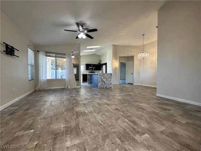 8001 Hesperides Avenue, Las Vegas, NV 89131