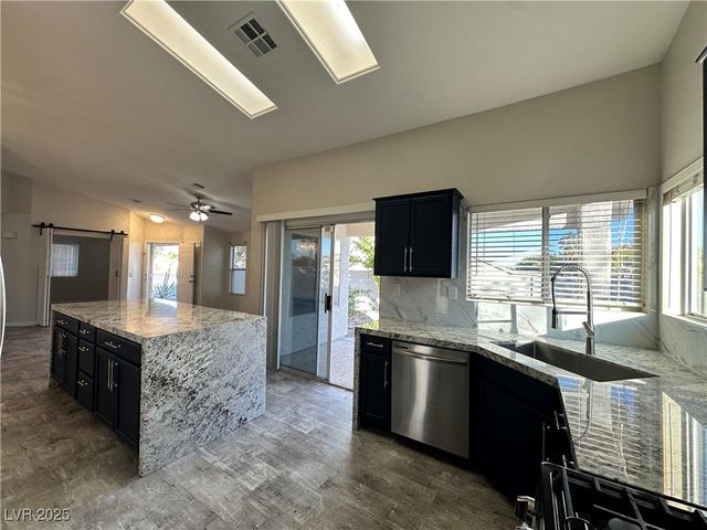 8001 Hesperides Avenue, Las Vegas, NV 89131