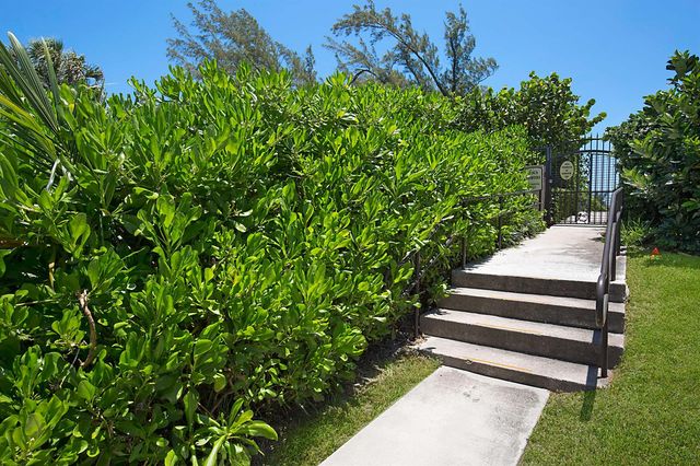 2121 N Ocean Boulevard 302e, Boca Raton, FL 33431
