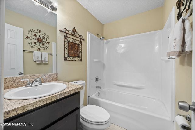 1845 TUDOR Court, Middleburg, FL 32068