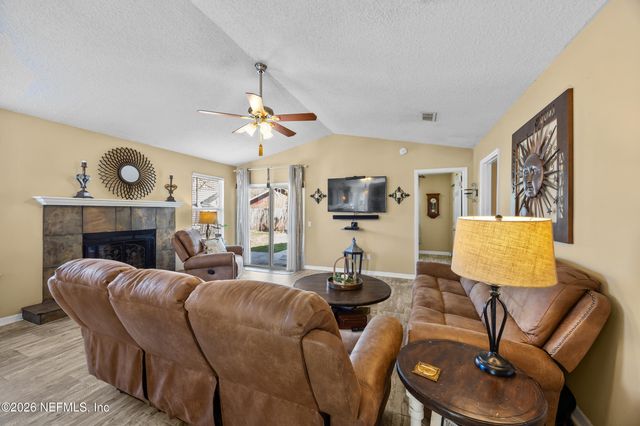 1845 TUDOR Court, Middleburg, FL 32068