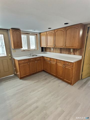 50 Maltby Avenue, West Haven, CT 06516