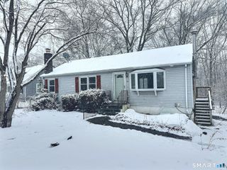 50 Maltby Avenue, West Haven, CT 06516