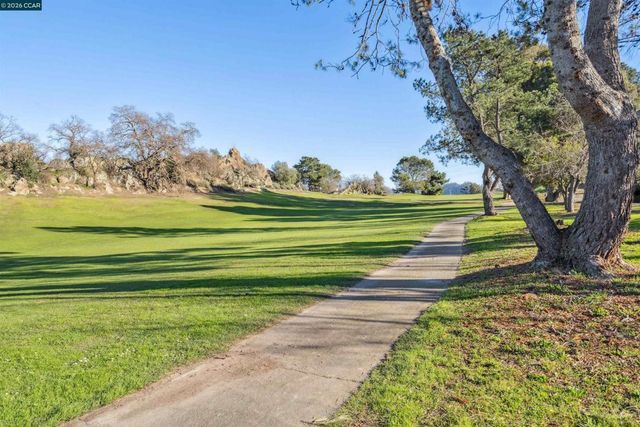 1407 Marchbanks Drive 3, Walnut Creek, CA 94598