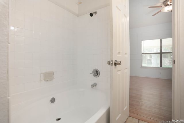 11009 Almond Prk, San Antonio, TX 78249