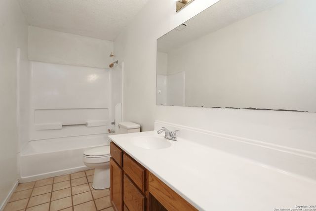 11009 Almond Prk, San Antonio, TX 78249