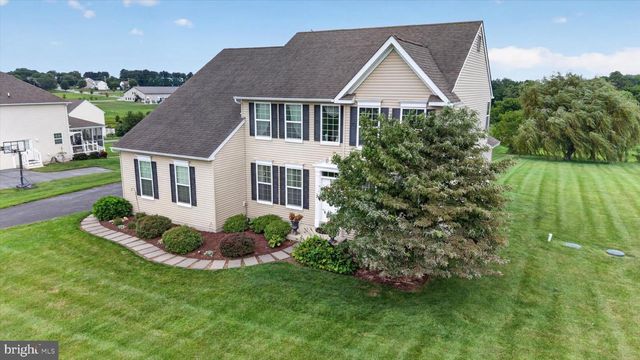 439 BUTTONWOOD LN, Oxford, PA 19363