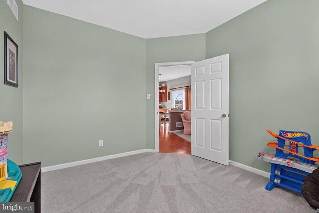 439 BUTTONWOOD LN, Oxford, PA 19363