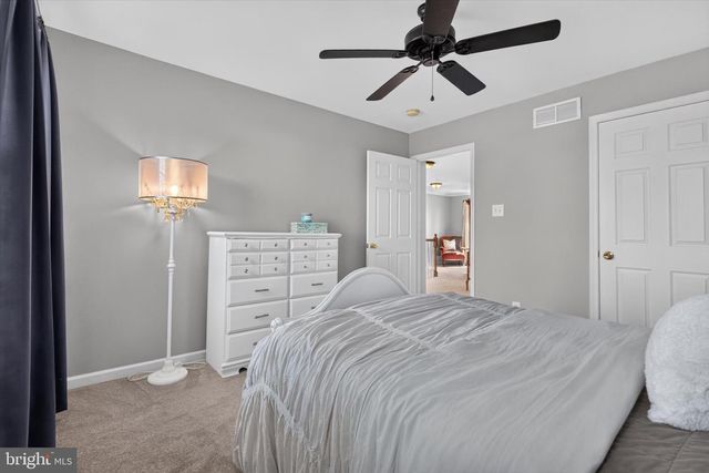 439 BUTTONWOOD LN, Oxford, PA 19363