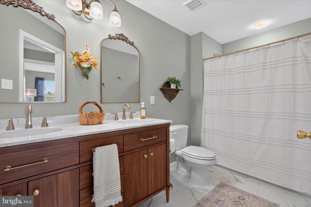 439 BUTTONWOOD LN, Oxford, PA 19363