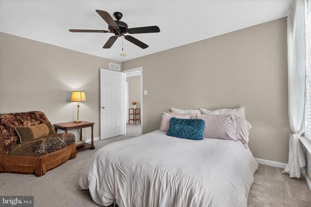 439 BUTTONWOOD LN, Oxford, PA 19363