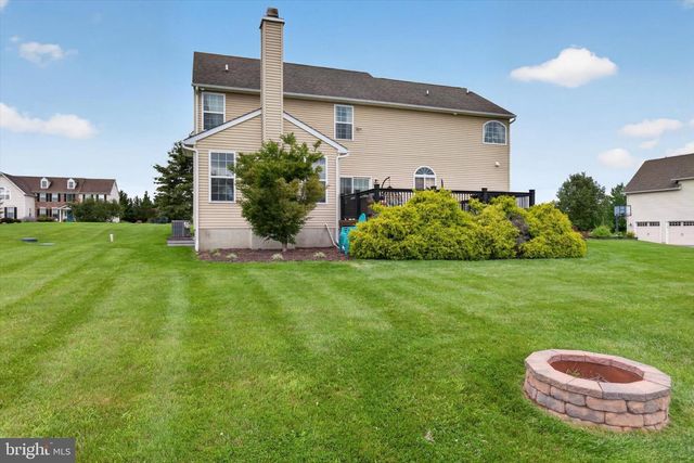 439 BUTTONWOOD LN, Oxford, PA 19363