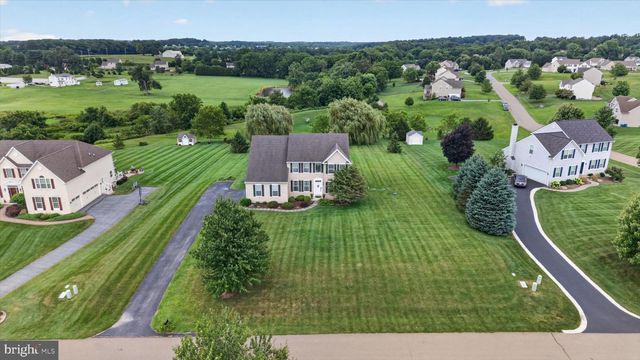 439 BUTTONWOOD LN, Oxford, PA 19363