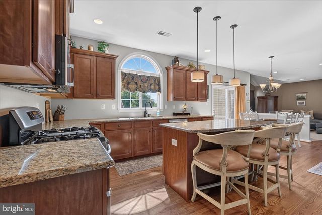 439 BUTTONWOOD LN, Oxford, PA 19363