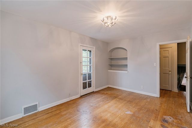 3675 Avalon Road, Shaker Heights, OH 44120