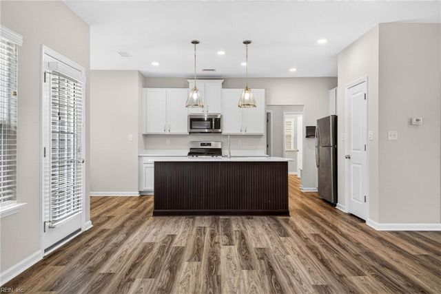 117 Blessing Cir, Suffolk, VA 23434