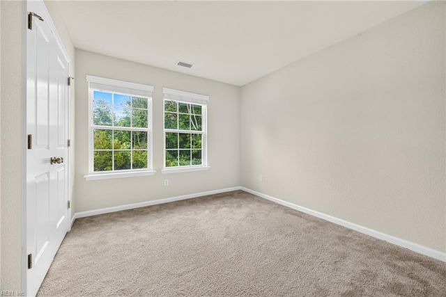 117 Blessing Cir, Suffolk, VA 23434