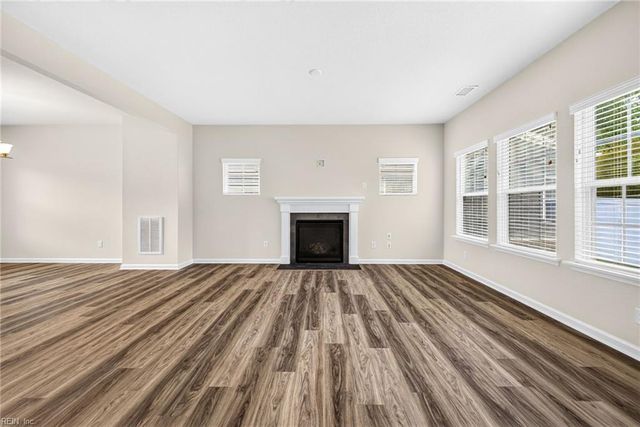 117 Blessing Cir, Suffolk, VA 23434