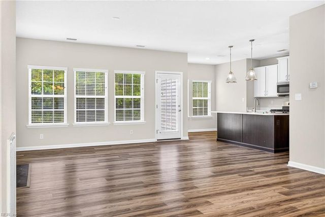 117 Blessing Cir, Suffolk, VA 23434