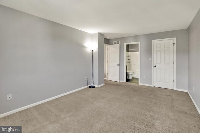 146 BAINBRIDGE CR, Sinking Spring, PA 19608