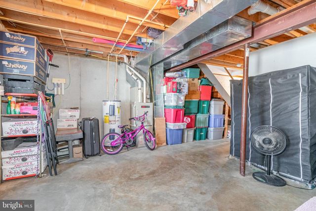 140 APPLE GROVE LANE, Littlestown, PA 17340