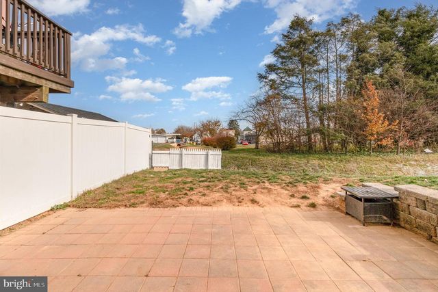 140 APPLE GROVE LANE, Littlestown, PA 17340