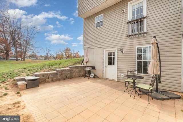 140 APPLE GROVE LANE, Littlestown, PA 17340