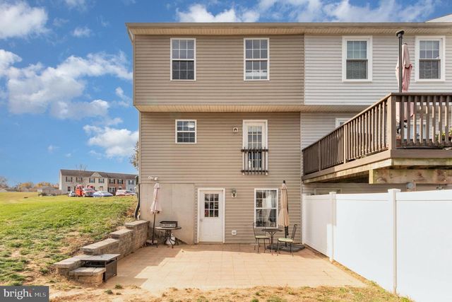 140 APPLE GROVE LANE, Littlestown, PA 17340