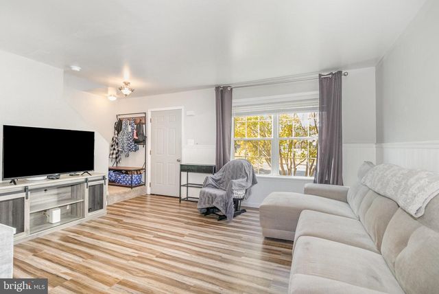 140 APPLE GROVE LANE, Littlestown, PA 17340